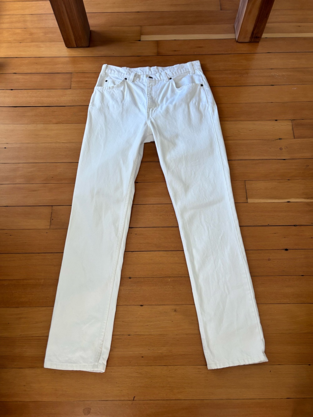 Vintage Levi’s 636 crisp white high rise straight leg 90s long length